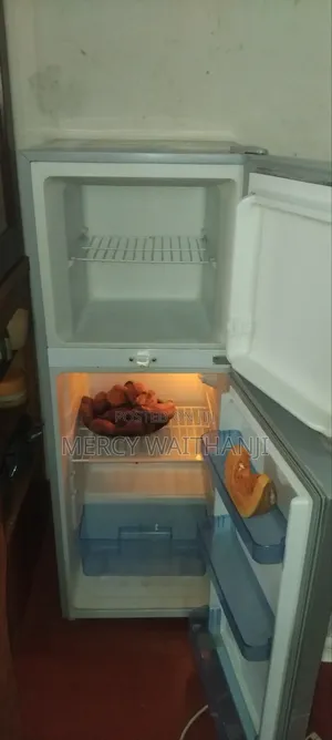 Quick Sale Energy Efficient Fridge 138litres Non Frost Working Weĺl