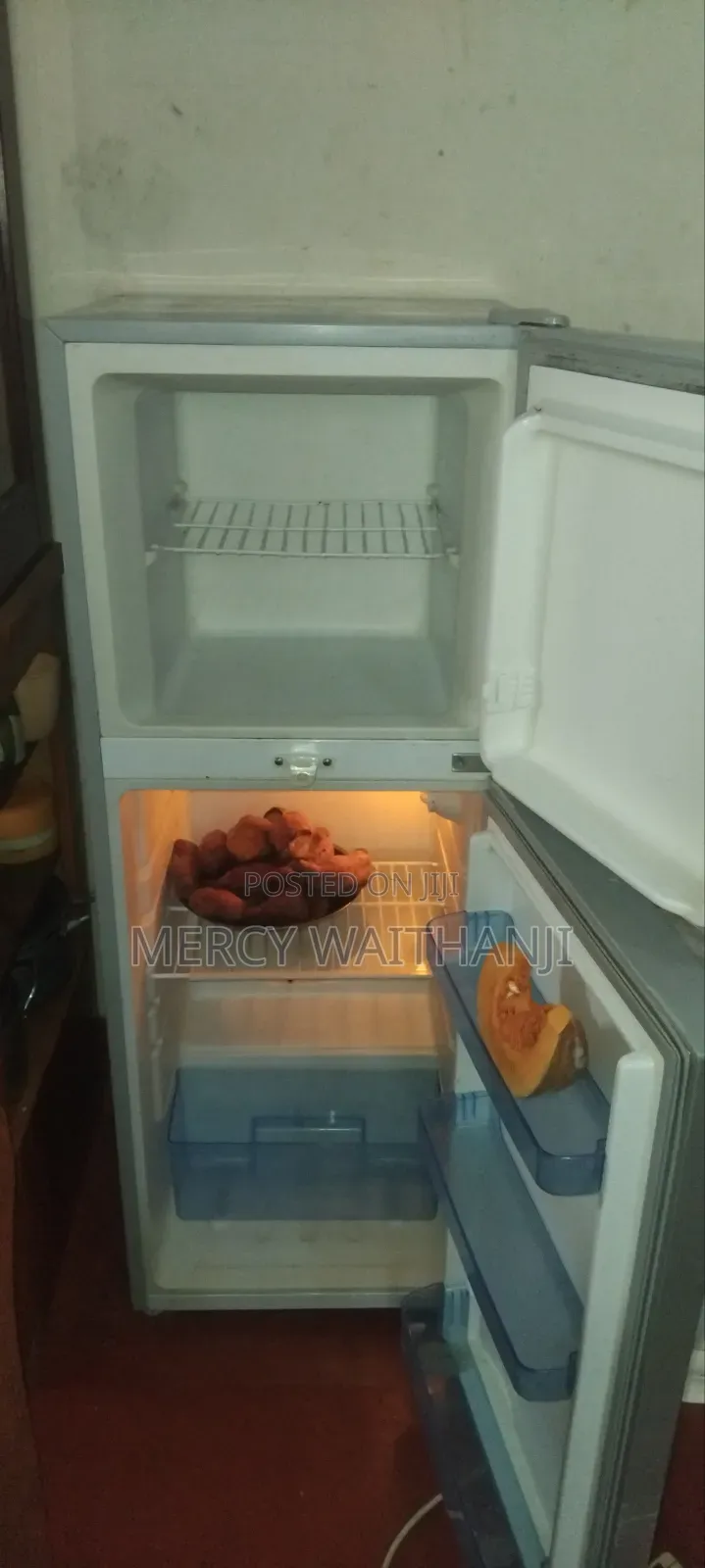 Quick Sale Energy Efficient Fridge 138litres Non Frost Working Weĺl
