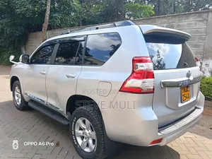 Toyota Land Cruiser Prado 2015 Silver