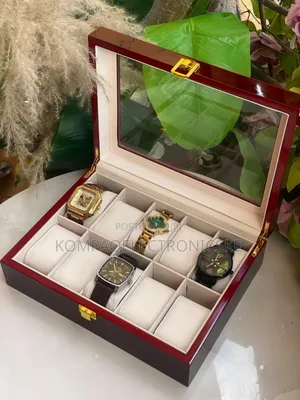 12 Slots Luxury Wooden Watch Organizer Storage Box