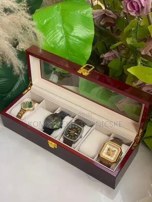 12 Slots Luxury Wooden Watch Organizer Storage Box