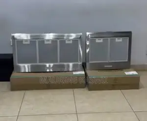 Hisense 90cm With Inbuilt Hood