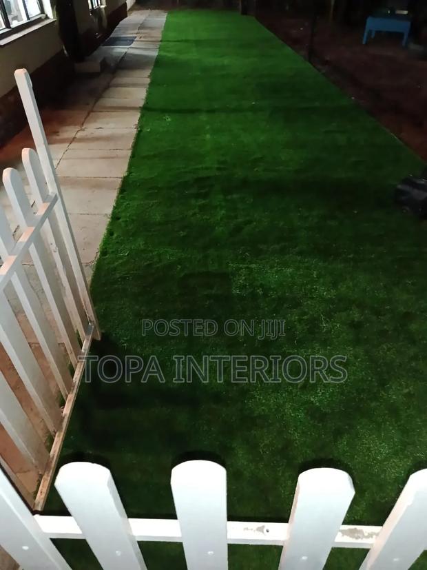Outdoor Rain Friendly Landscaping Artificial Green Grass Carpets - thumbnail 2