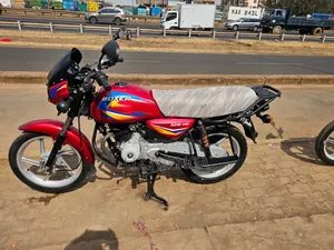 Bajaj Boxer 125 2026 Red