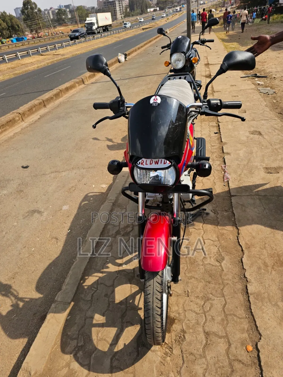 Bajaj Boxer 125 2026 Red