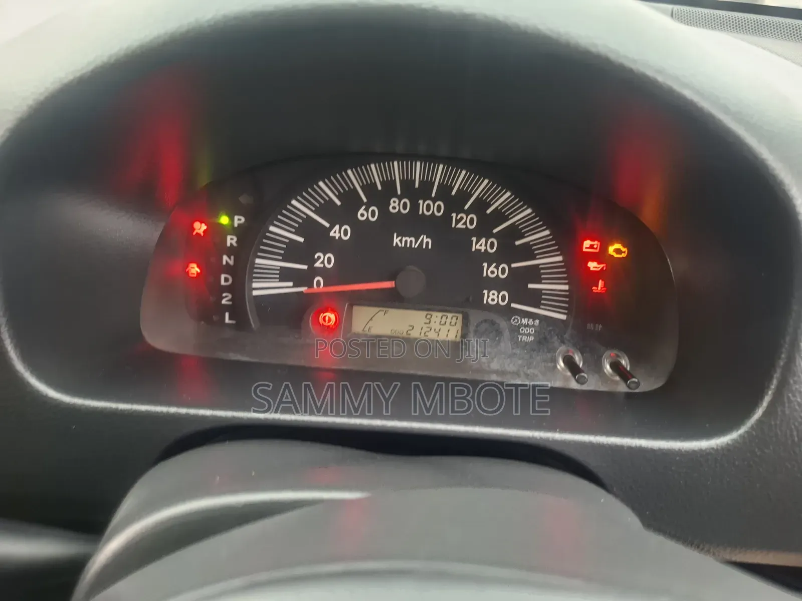 Toyota Ractis 2010 Silver