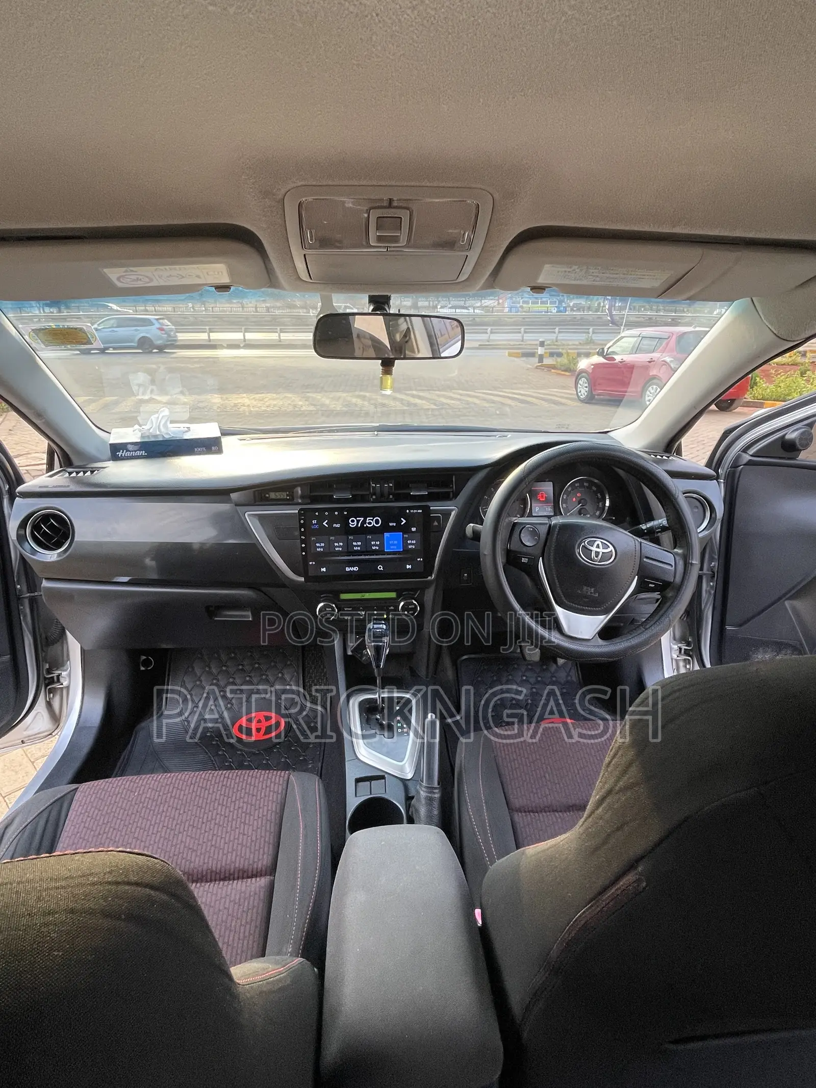 Toyota Auris 2012 Silver
