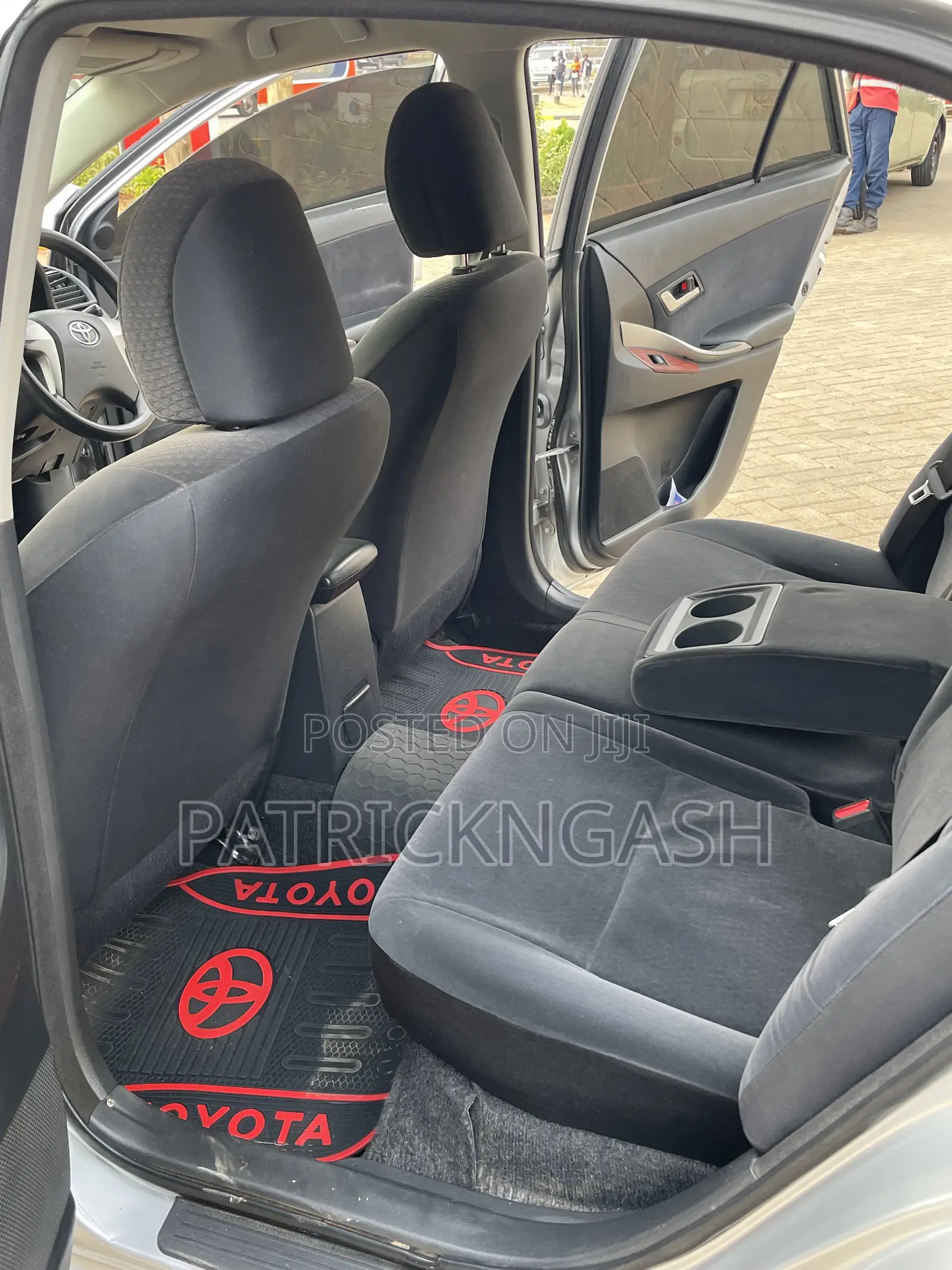 Toyota Allion 2011 Silver
