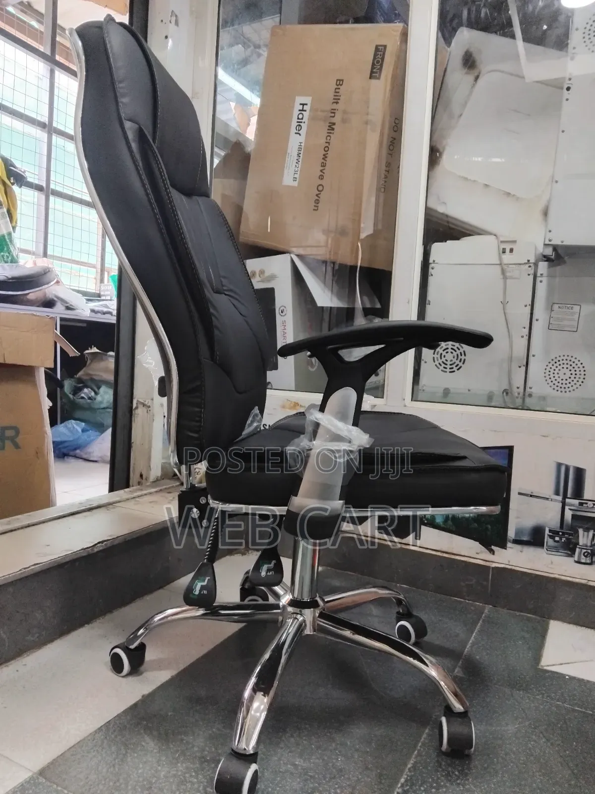 Luxury Reclining Leather Office Chair With High Back Support