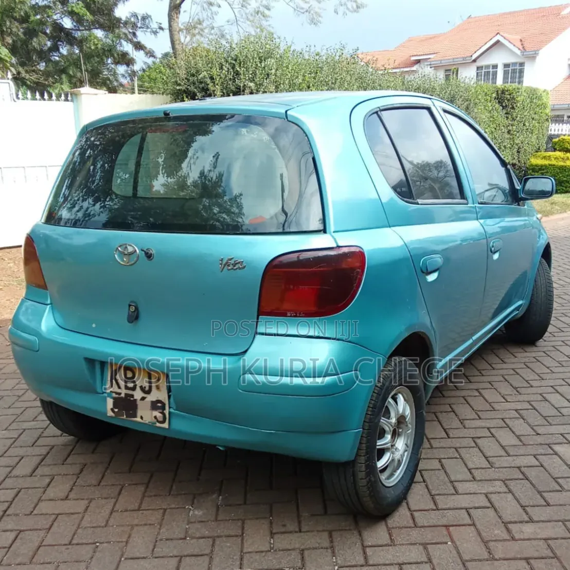 Toyota Vitz 2005 Blue