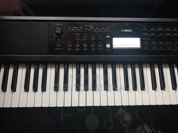 PSR E383 Keyboard - thumbnail 3