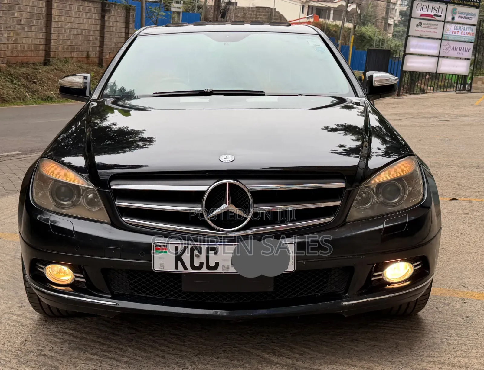 Mercedes-Benz C-Class C 250 CGI BlueEFFICIENCY (W204) 2009 Black