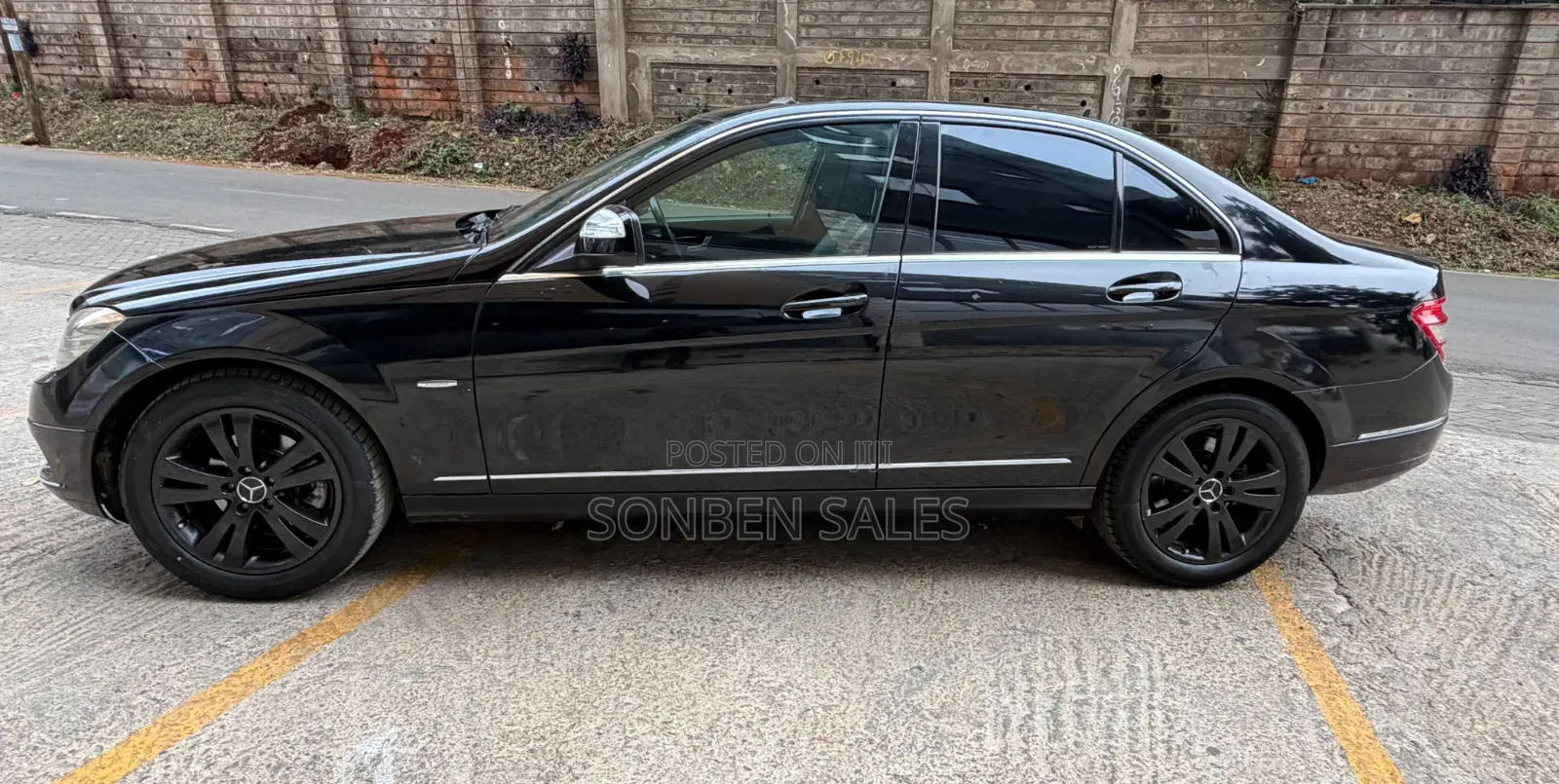 Mercedes-Benz C-Class C 250 CGI BlueEFFICIENCY (W204) 2009 Black