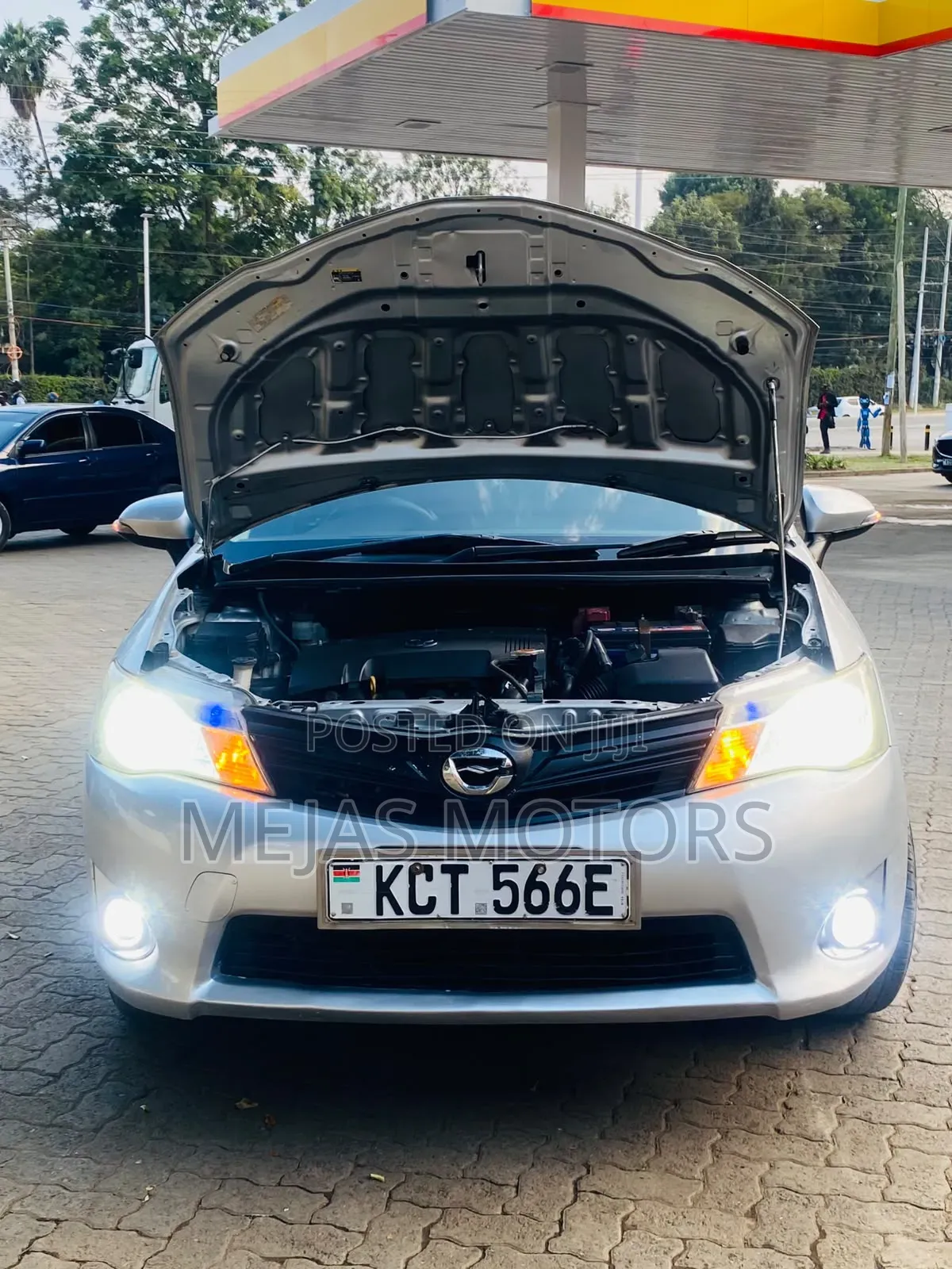 Toyota Corolla Fielder 2012 Silver