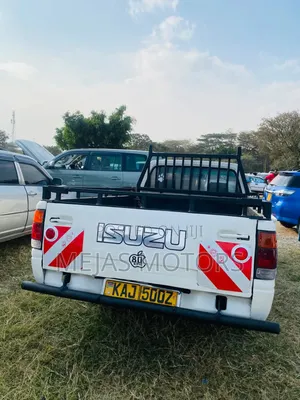 Isuzu D-MAX 2007 White