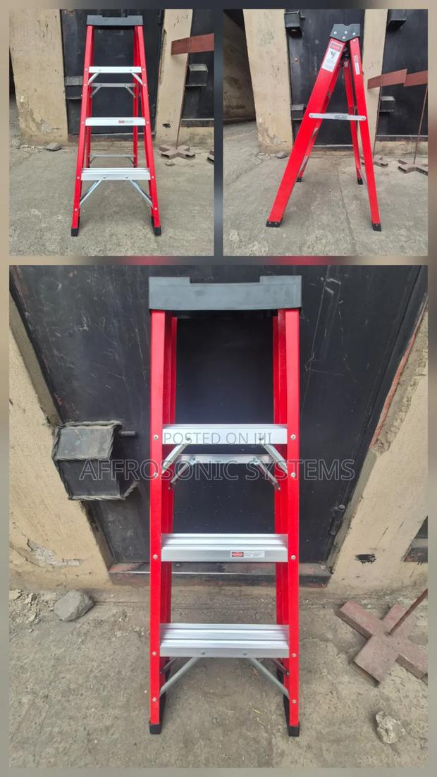 4 Step Fibreglass Ladder