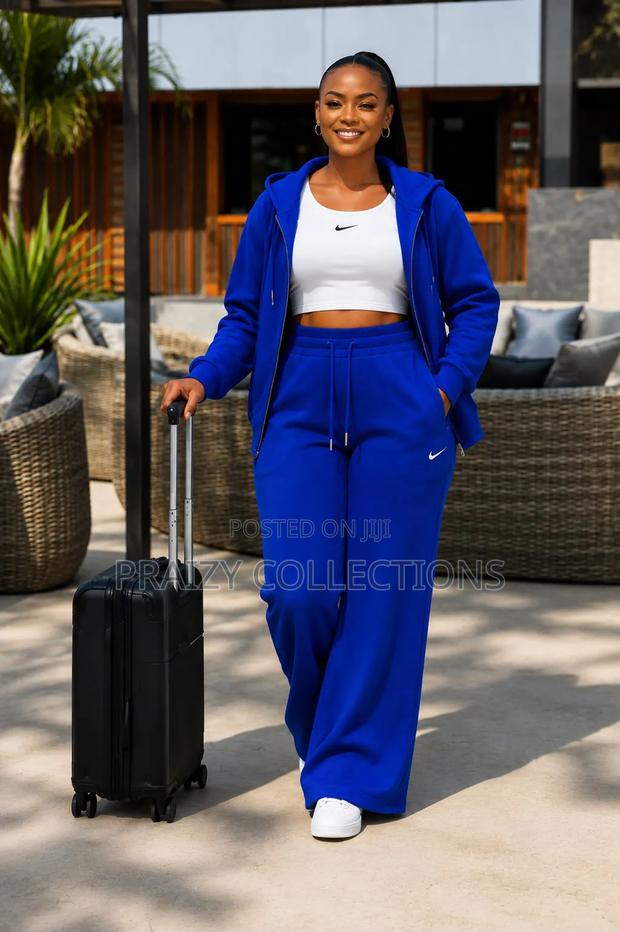 3pc Ladies Niike Set (Tracksuit) - main view