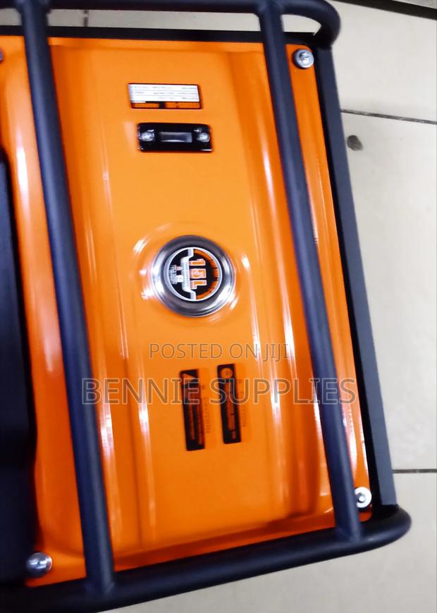 Cigma UK Gasoline Generator - main view