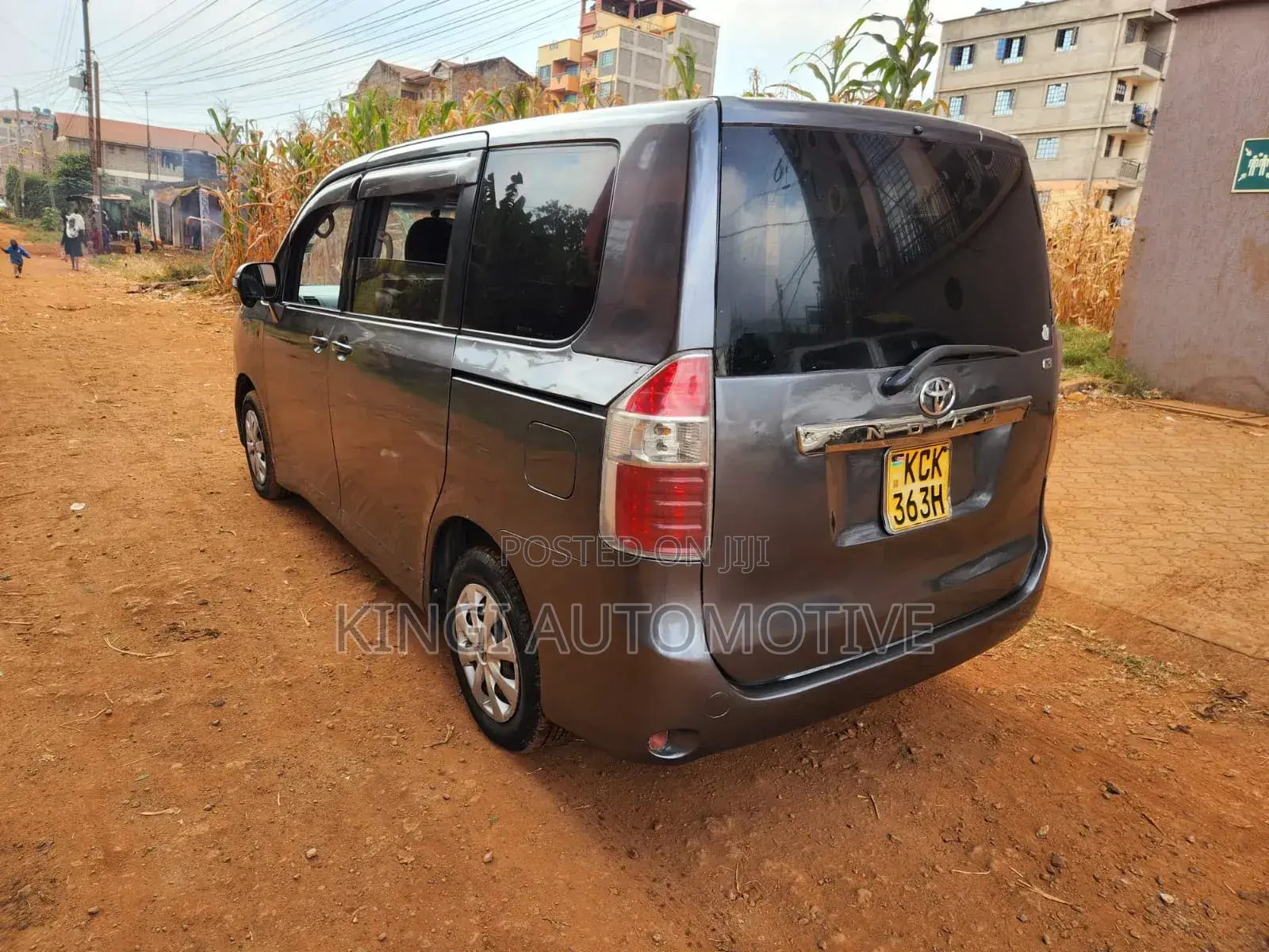 Toyota Noah 2010 Gray