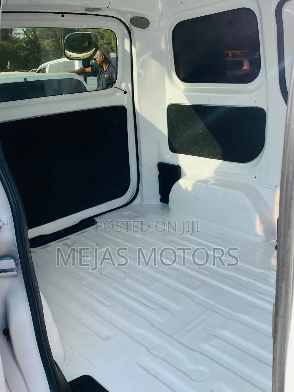 Nissan NV200 2013 White