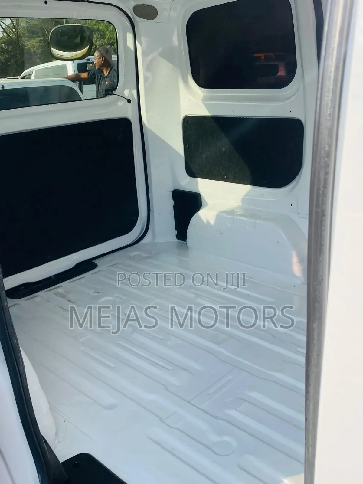 Nissan NV200 2013 White
