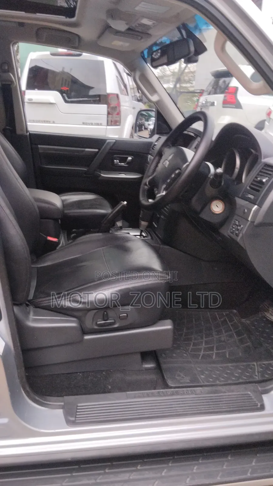 Mitsubishi Pajero 2018 Silver
