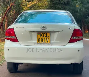 Toyota Axio 2010 White