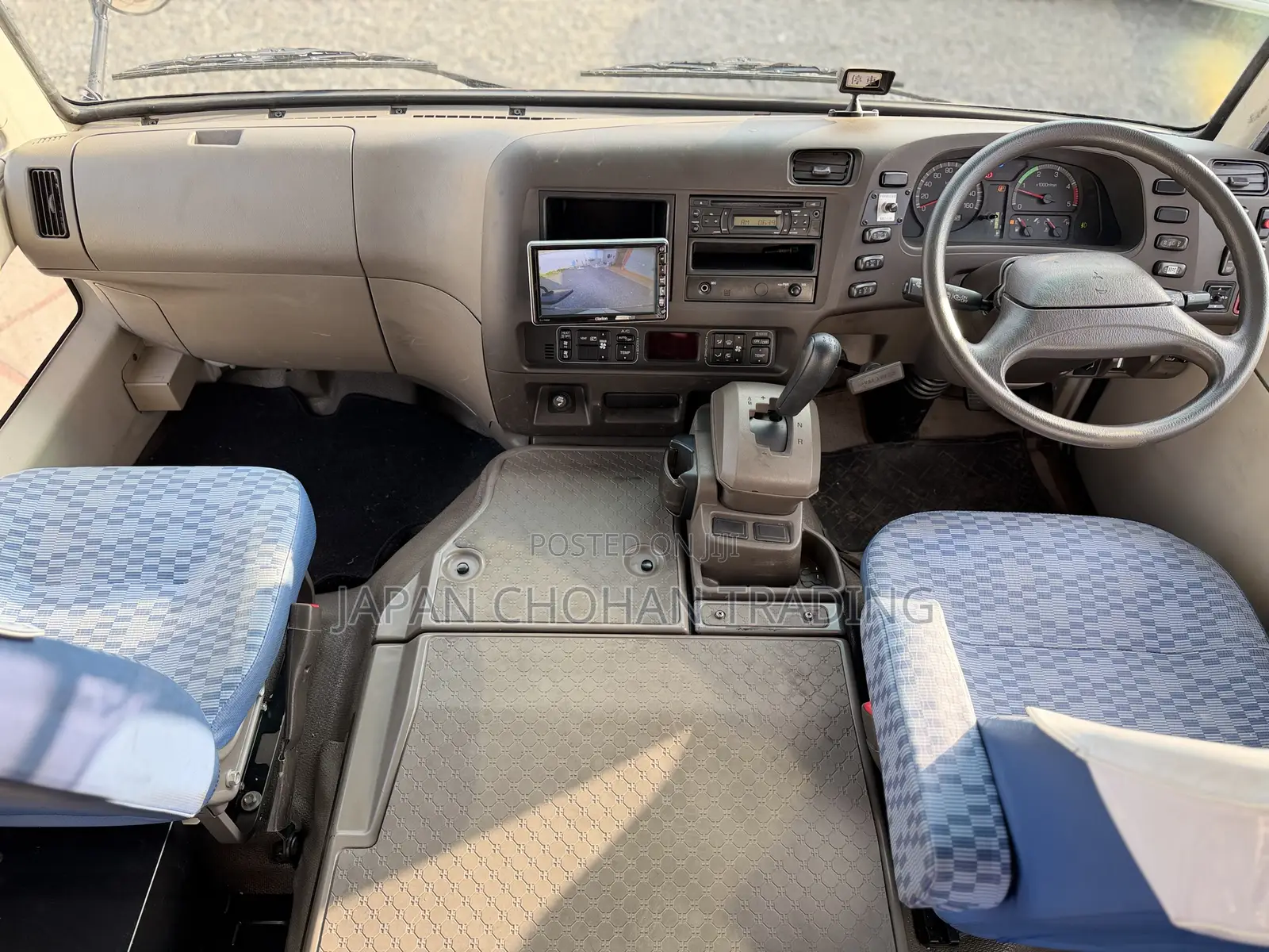 Mitsubishi Fuso Rosa 2019 White