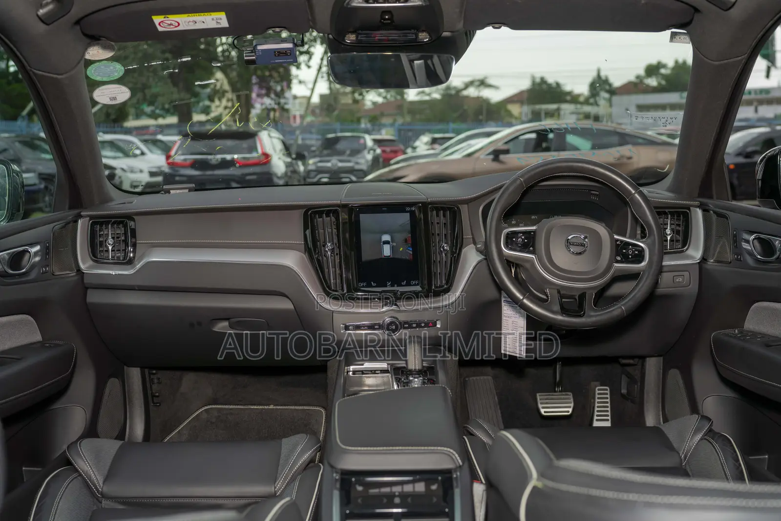 Volvo XC60 2021 Silver