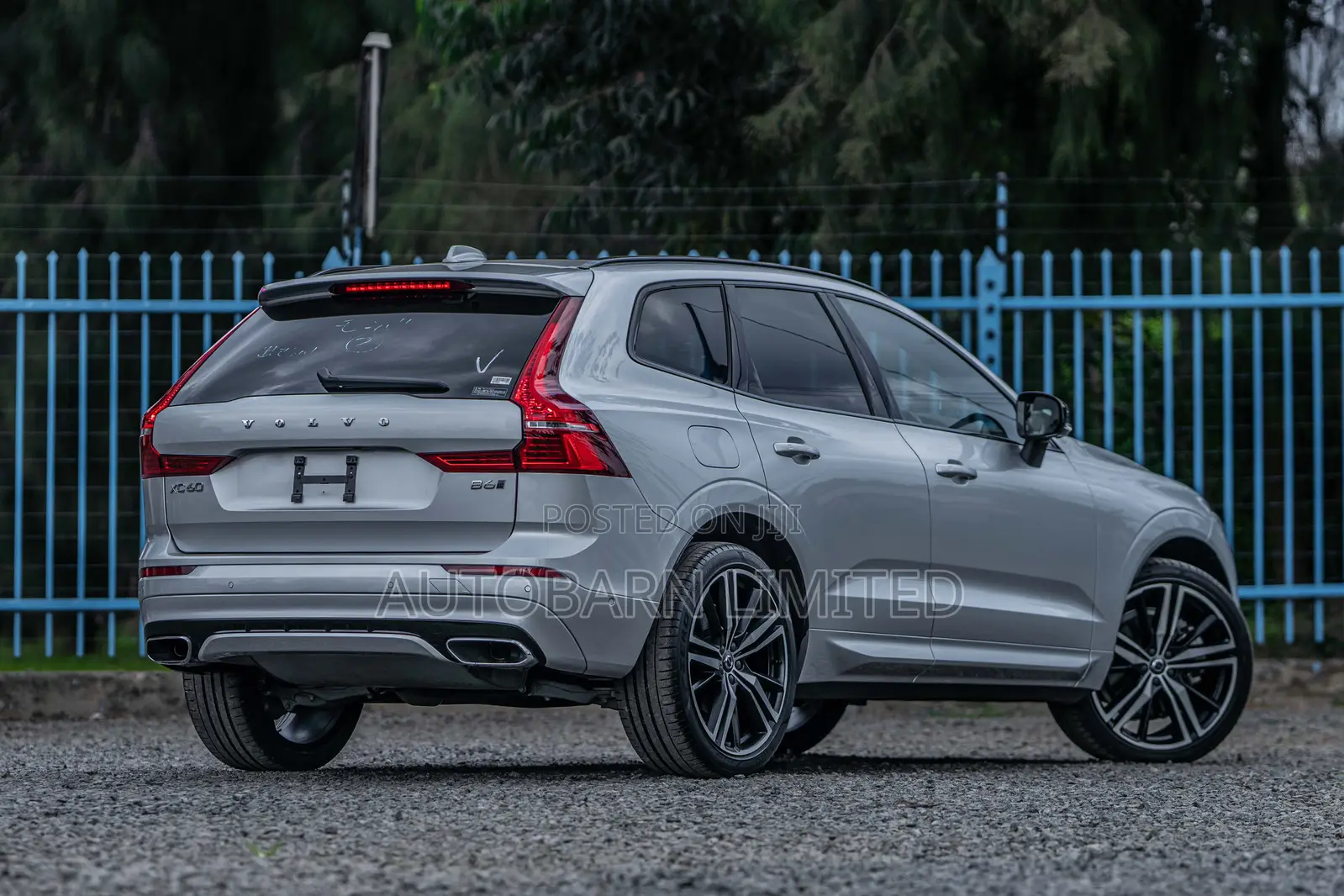 Volvo XC60 2021 Silver