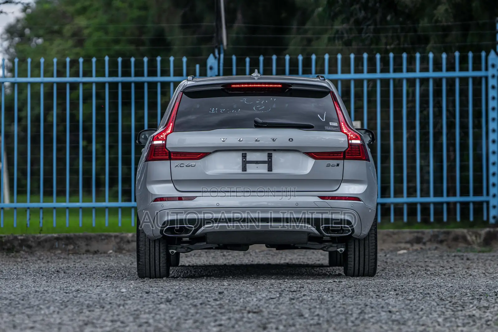 Volvo XC60 2021 Silver