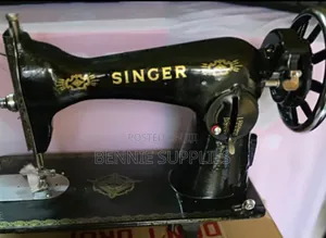 Singer Sewing Machine (Head Only)