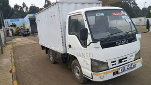 Selling This Isuzu NHR Single Wheel Truck