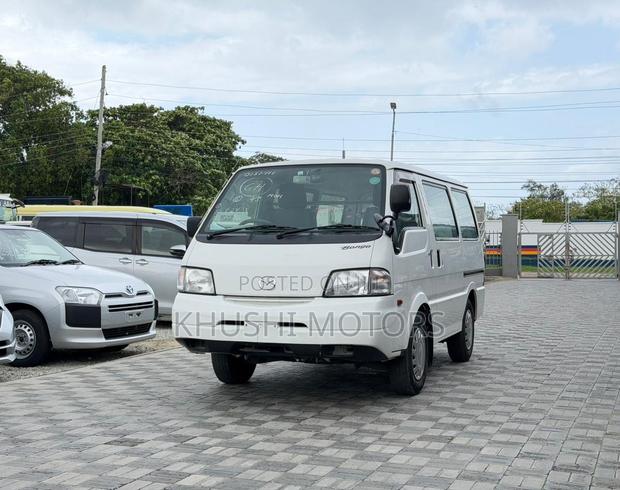 Mazda Bongo 2019 White - thumbnail 3