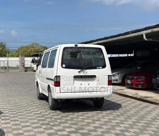 Mazda Bongo 2019 White - thumbnail 4
