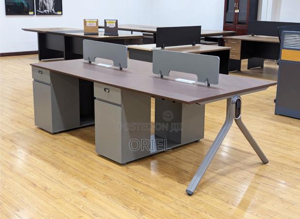 Office Workstation : Modular Imported 4-Seater Office Workstation - thumbnail 9