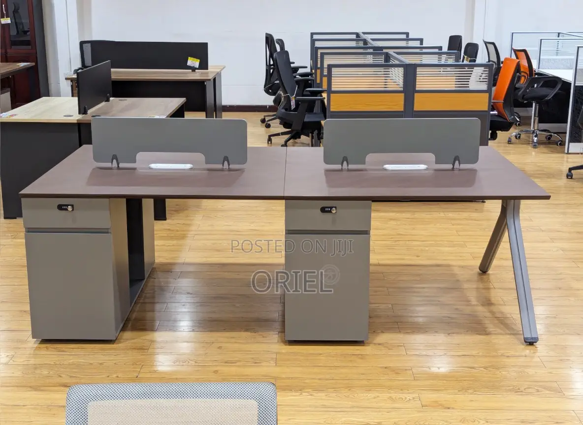 Office Workstation : Modular Imported 4-Seater Office Workstation