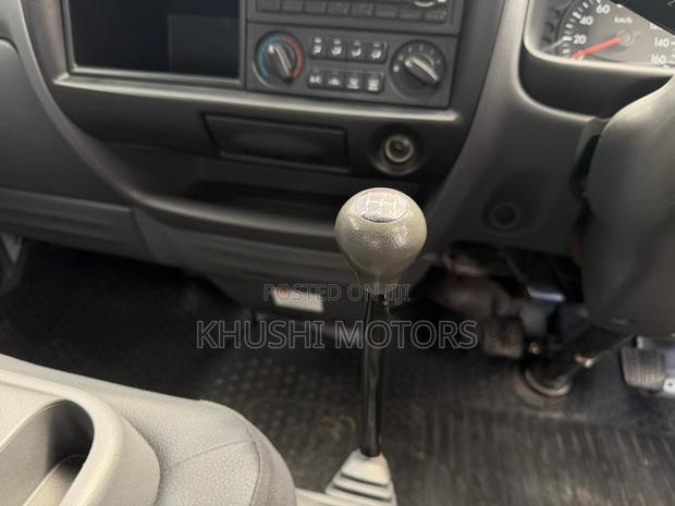 Mazda Bongo 2019 White - thumbnail 9