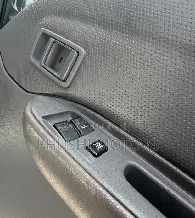 Mazda Bongo 2019 White - thumbnail 10