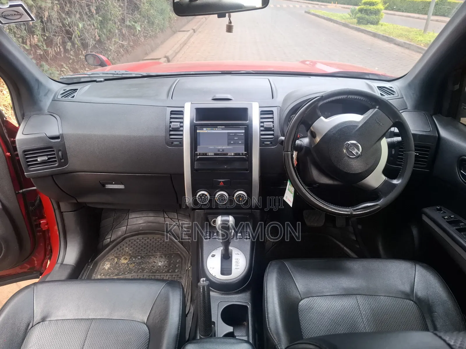 Nissan X-Trail 2012 Red