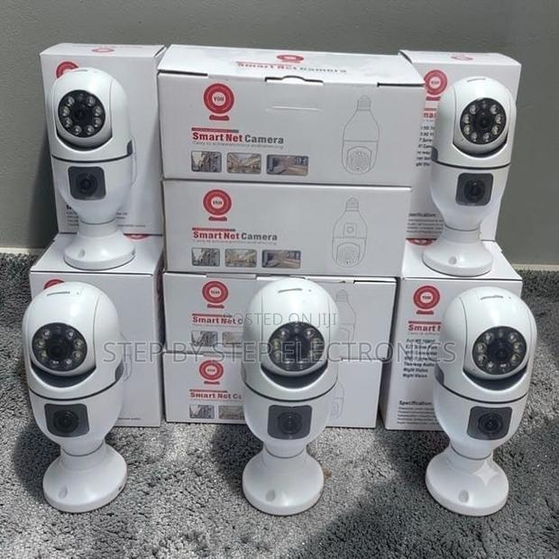 Factory Direct Prices PTZ Rotating Dual Lens Wifi Bulb Cameras