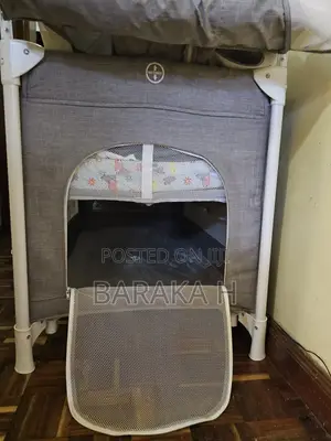 Cosleeper Baby Bassinet at Throw Away Price