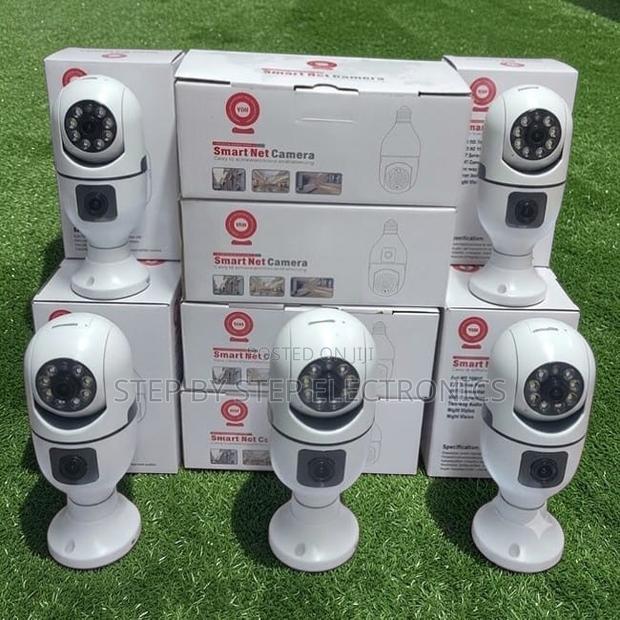 Manufacturer Prices PTZ Rotating Dual Lens Wifi Bulb Cameras