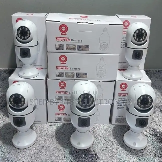 Discounted Prices PTZ Rotating Dual Lens Wifi Bulb Cameras