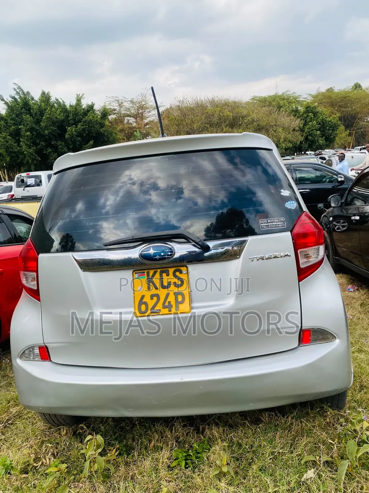 Subaru Trezia 2011 Silver