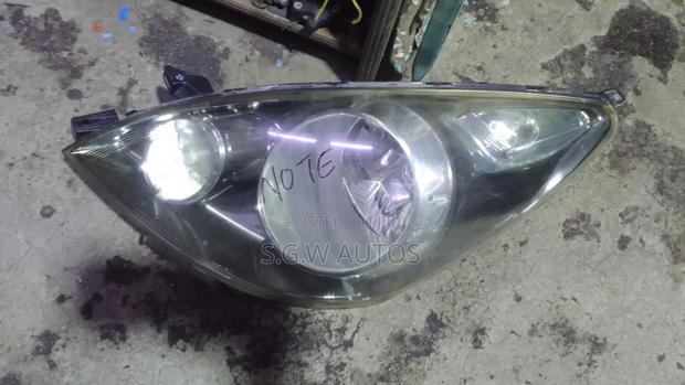 Nissan Note 2009 Model Headlight Xenon
