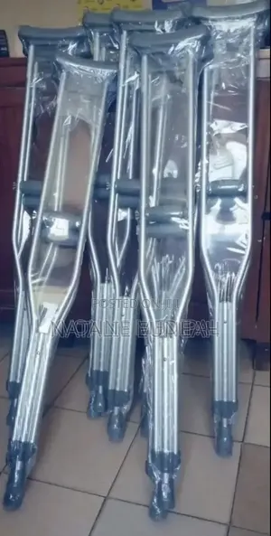 Underarm Crutches