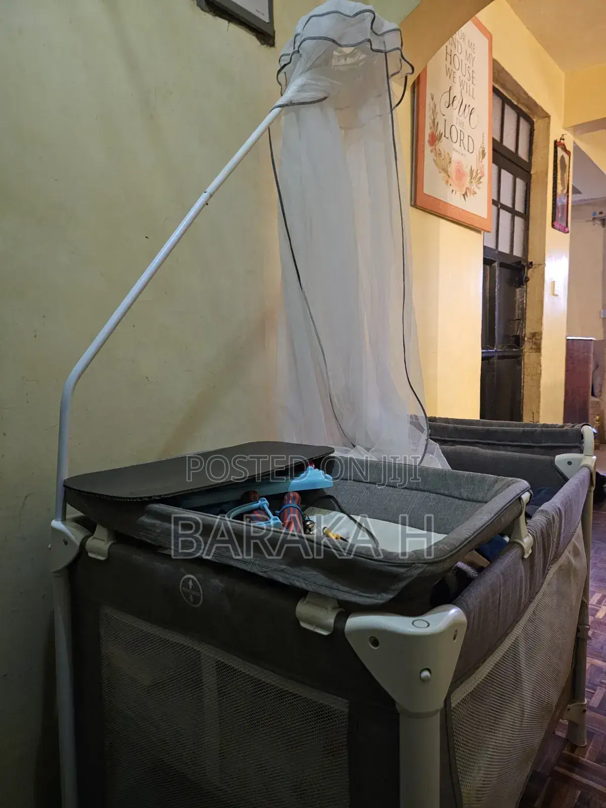 Cosleeper Baby Bassinet at Throw Away Price