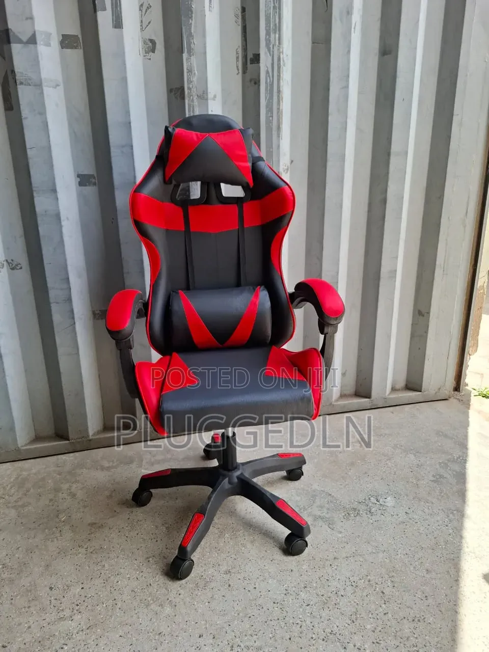 Gaming Chair With Headrest