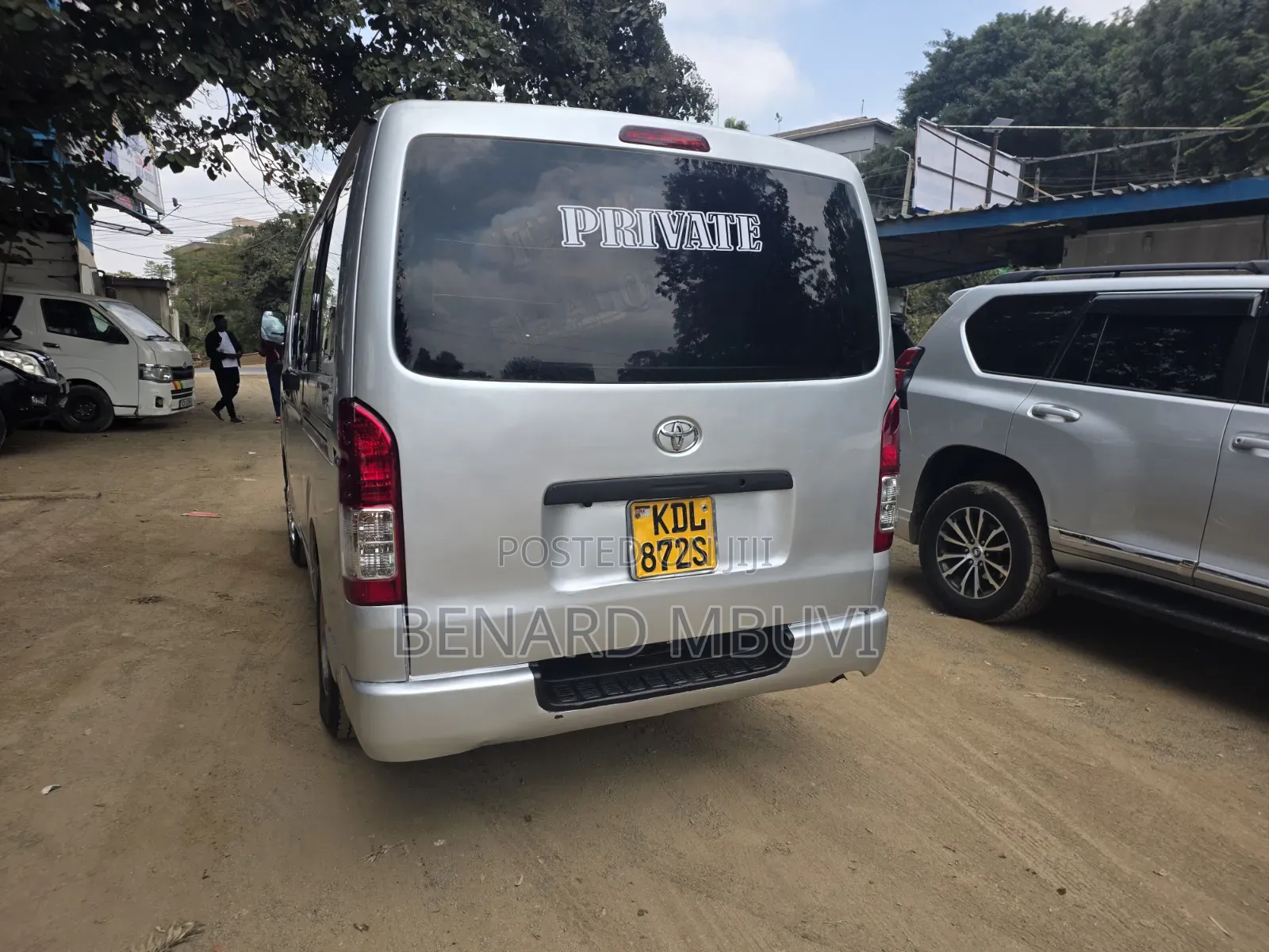 Toyota HiAce 2016 Silver